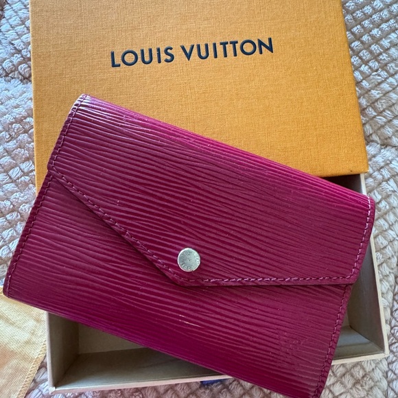 LV key wallet
